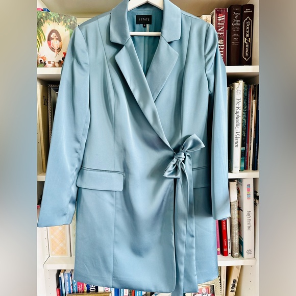 Brand NEW w/ Tags BLOOMINGDALE
Side Tie Long Sleeve Satin Blazer Dress SUZE 10 - Picture 6 of 12